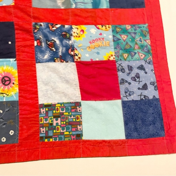 Patchwork Quilt Homemade Smurfs Little Mermaid Clifford - Picture 4 of 16